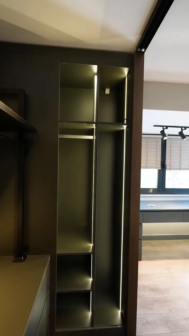 Kadriye Villa – Giyinme odası